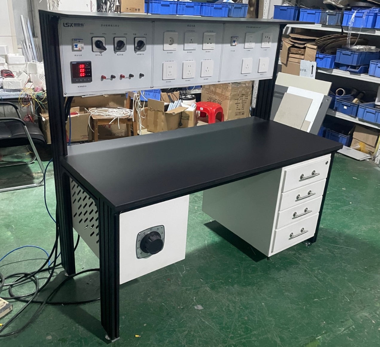 Laboratory Workbench