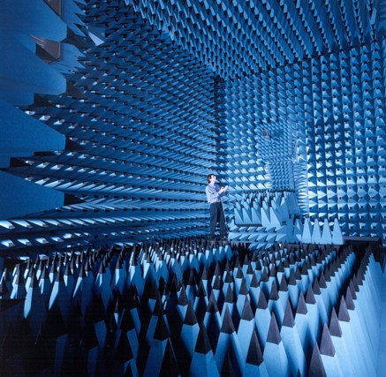 Robot Vacuum Noise Test Room with Control System