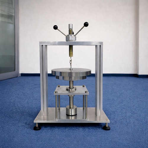 Plug Compression Test Device