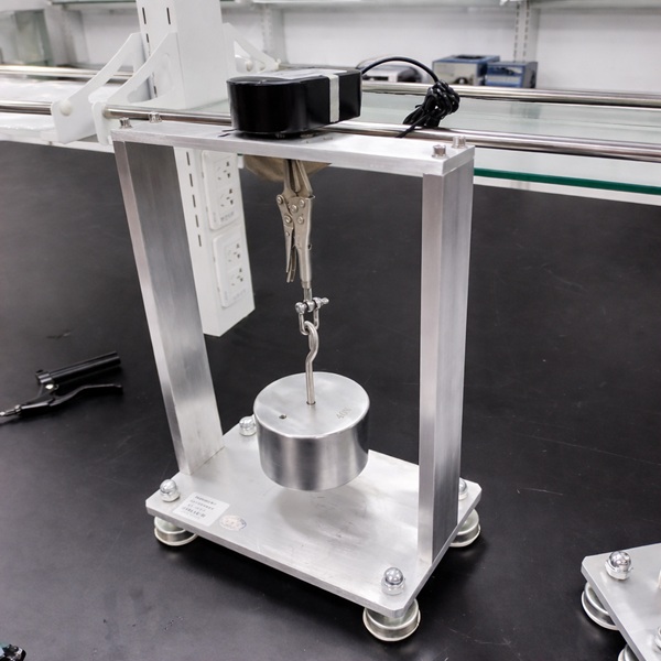 Plug and Pin Firmness Inspection Device